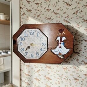 Vintage Ingraham Quartz Wood Wall Clock Geese Country Folk Art Farmhouse Working